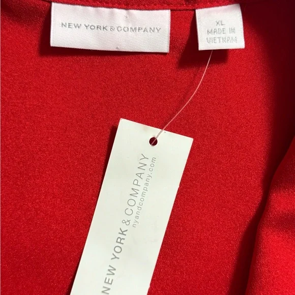 New York Company Sleeveless Blouse Bow Neck Red Size XL New - Picture 4 of 5